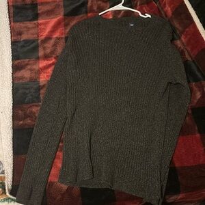Gap sweater